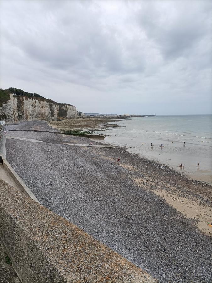 Agreable Maison 3* En Bord De Mer Dieppe Exterior foto