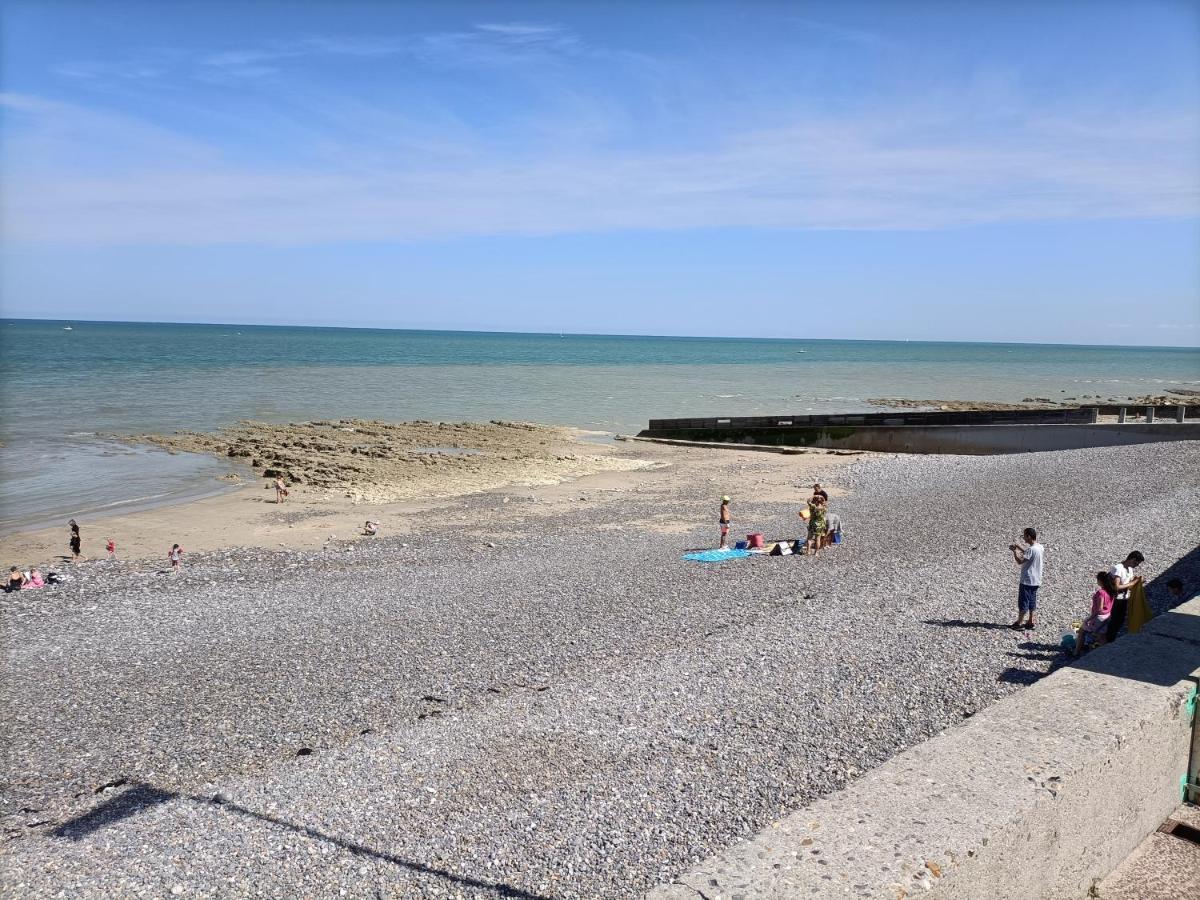 Agreable Maison 3* En Bord De Mer Dieppe Exterior foto